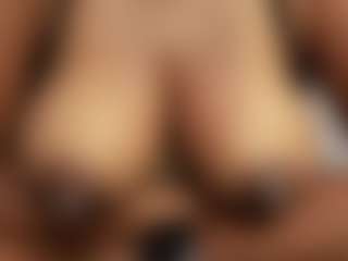 naomixjones's Live Sex Cam Show