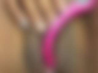 Live cam show with naomixjones - Brown Eyes on Camiplay Live