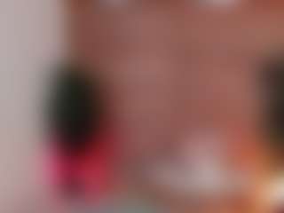 Live cam show with hannawilliams - Strip Curvy on StripNow