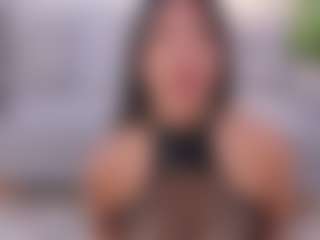 Live cam show with hannawilliams - Tease Brown Hair on Camsoda