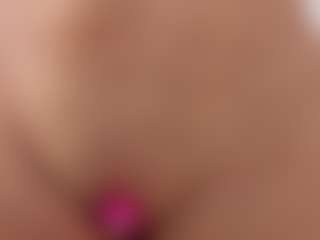 Live cam show with hannawilliams - Lush Brown Hair on SpunkLive