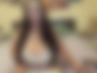 adellineee's Live Sex Cam Show