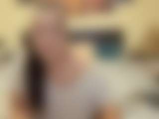 adellineee's Live Sex Cam Show