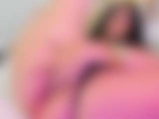 Live cam show with patriciakeys - Big Ass MILF on Chatstar