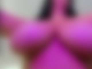 Live cam show with patriciakeys - Public Toys on Soda Cam