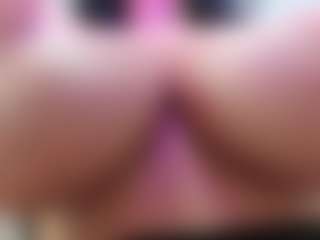 Live cam show with patriciakeys - Strip MILF on Camsoda