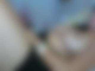 Live cam show with patriciakeys - Normal on CamClone
