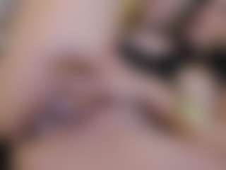 Live cam show with patriciakeys - Orgasm on Milfs Live