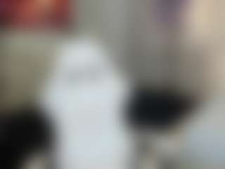 Live cam show with patriciakeys - Gamer MILF on studioflirtlive.com