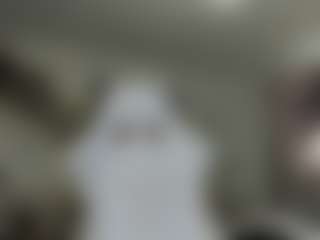 Live cam show with patriciakeys - Smoking on Camsoda