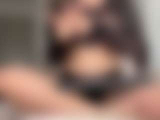 Live cam show with mia-gomex - Strip Latina on chickslive.net | colombia