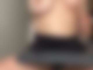 mia-gomex's Live Sex Cam Show