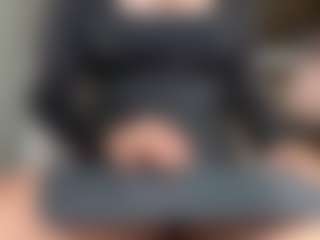 mia-gomex's Live Sex Cam Show