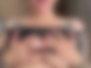 mia-gomex's Live Sex Cam Show
