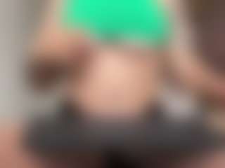 mia-gomex's Live Sex Cam Show
