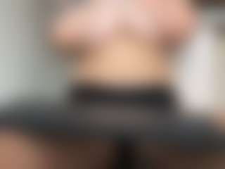 mia-gomex's Live Sex Cam Show