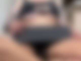 mia-gomex's Live Sex Cam Show