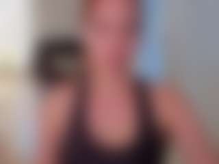 Live cam show with lottalikes - Red Hair Amateur on live18s.com