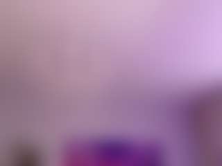 Live cam show with STRIPIRELLA - Curvy on Camsoda
