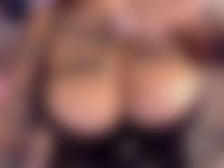 STRIPIRELLA's Live Sex Cam Show