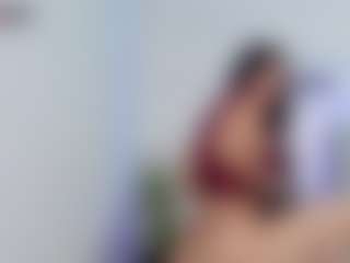 Live cam show with Melissa Bieira - Flashing on livesuperchat.net