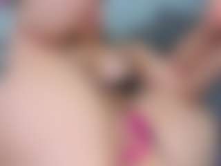 Live cam show with Melissa Bieira - Bedroom Big Tits on galaxygirlnitro.com