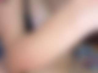Live cam show with Melissa Bieira - Blowjob on slutload