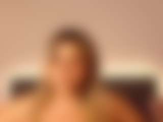 Live cam show with celiahenn - Blonde Hair on xxxlivecams.org