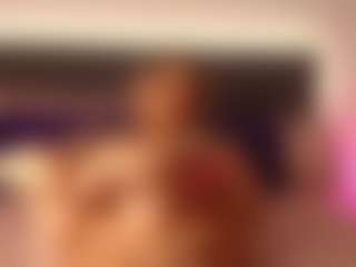 celiahenn's Live Sex Cam Show