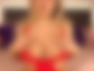 celiahenn's Live Sex Cam Show