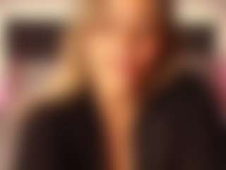 Live cam show with celiahenn - Blonde Hair on Camsoda