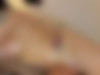 Live cam show with WowMature - Granny Petite on CamClone