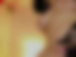 WowMature MILF webcam performer live streaming