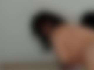 WowMature MILF webcam performer live streaming
