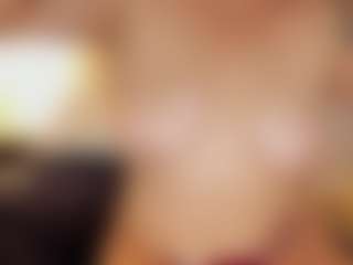 Live cam show with WowMature - Petite on liverealitysex.com
