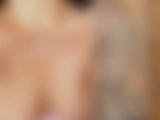 WowMature MILF webcam performer live streaming