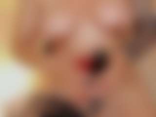 Live cam show with WowMature - Blowjob Mature on live18s.com