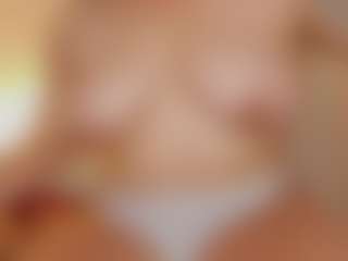 Live cam show with WowMature - Middle Aged on makecum.org