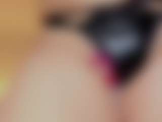 Live-camshow met WowMature - Thong op Camsoda
