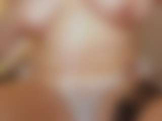 Live cam show with WowMature - Skinny MILF on milfzrlive.com