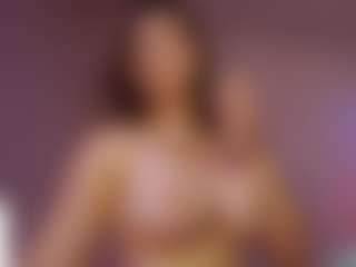 Live cam show with yssadiamond - Brown Hair Petite on AdultVida.com