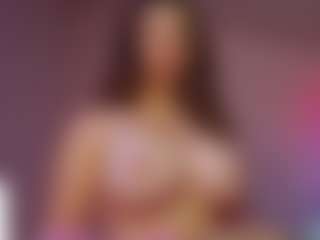 yssadiamond MILF webcam performer live streaming
