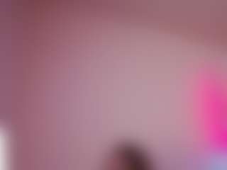 Live cam show with yssadiamond - Squirt on Camsoda