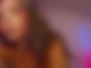 Live cam show with yssadiamond - Shaved Pussy on Camsoda