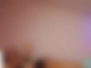 Live cam show with yssadiamond - Petite MILF on Camsoda