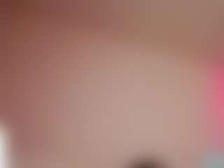 Live cam show with yssadiamond - Athletic MILF on camgirlchat.live