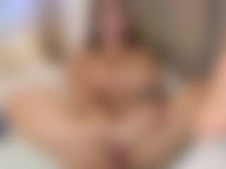 Live cam show with Antonella cano - Shaved Pussy on Camsoda