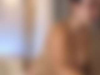 Live cam show with Antonella cano - Blowjob Lovense on Soda Cam