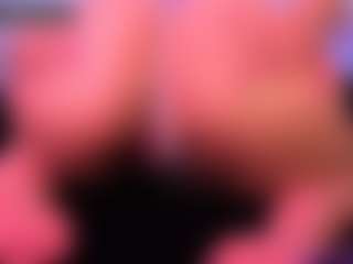 Live cam show with Lisha - Fingering on Uber Horny