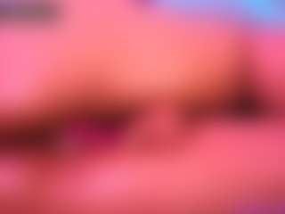 Live cam show with Lisha - Bedroom on Uber Horny